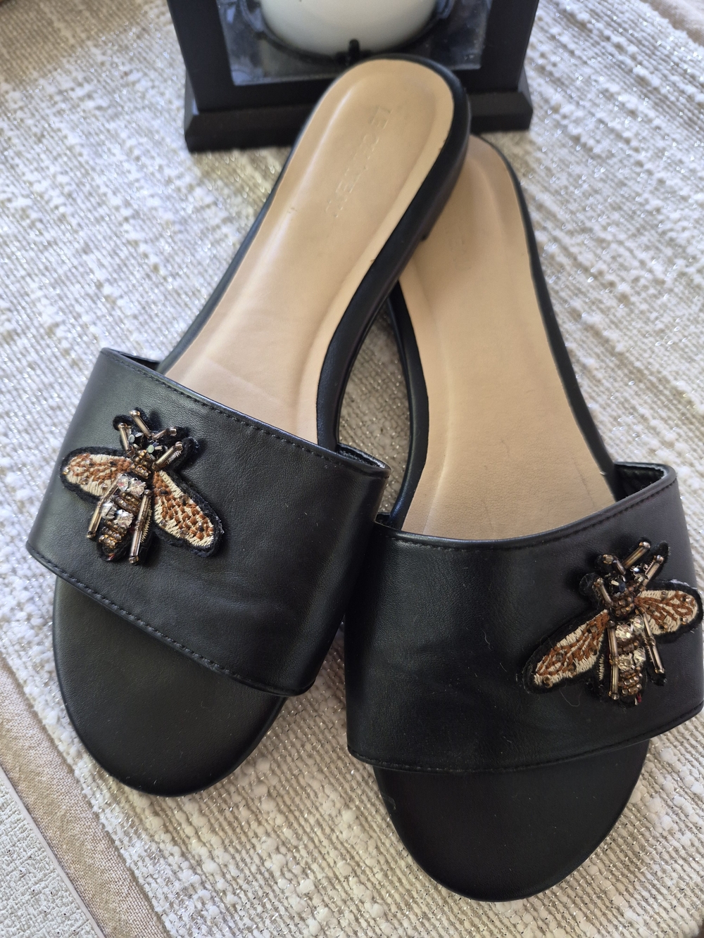 Le chateau Black Slide Sandals with Beaded Bee Accent